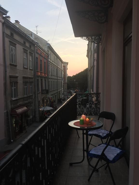 Virmenska Apartment Lviv Extérieur photo
